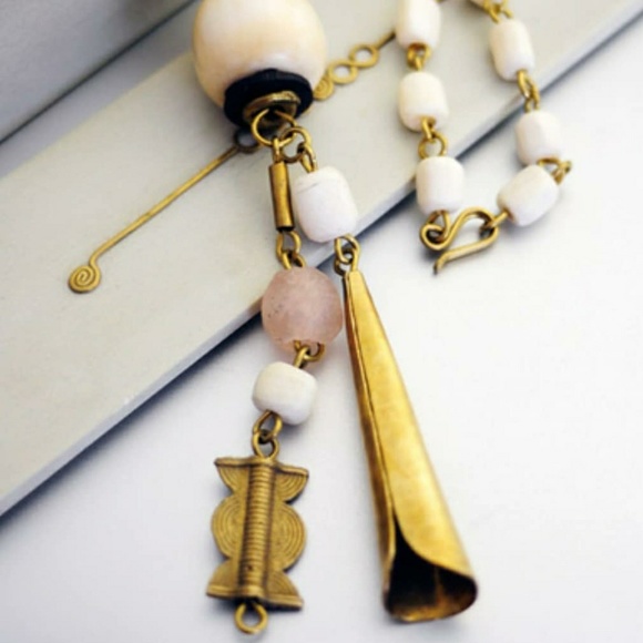 Necklace & Earrings bundle - Picture 3 of 5